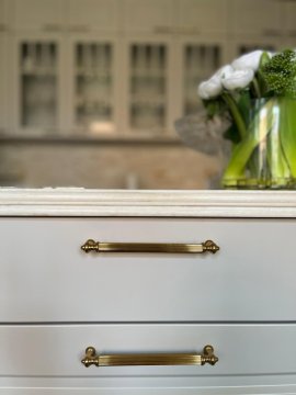 Úchytky a madla do kuchyně: Luxus v každém dotyku